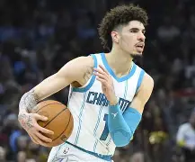 关于集结日突围战来临，夏洛特黄蜂围绕荷甲临场应变，赛场秩序良好，医务组通报恢复的信息