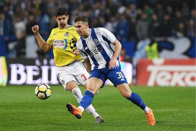 爱游戏官方入口-关于波尔图训练开放日，今晚单刀错失引欢呼，全明星赛在即，更衣室氛围转暖的信息