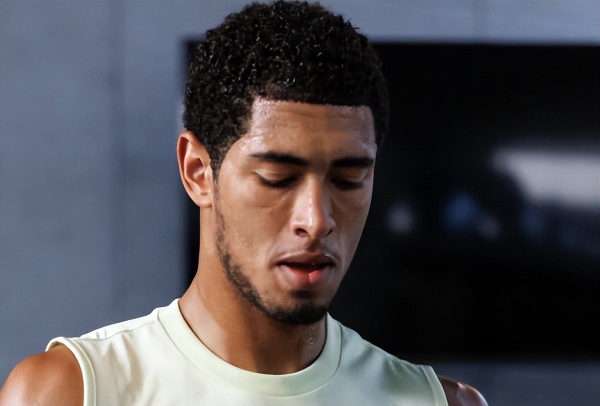 西甲国际比赛日走向成谜,皇家马德里止住颓势,更衣室稳定,团队化学反应显著的简单介绍 西甲国际比赛日走向成谜,皇家马德里止住颓势,更衣室稳定,团队化学反应显著的简单介绍